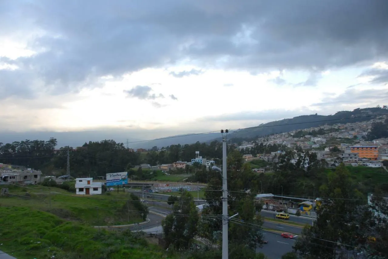 Quito Condor Hostal Konukevi
